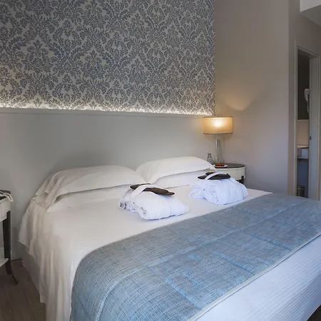 Rosa Riviera 4*