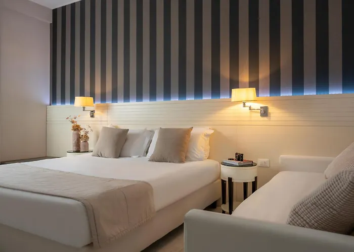 Otel Rosa Riviera 4*