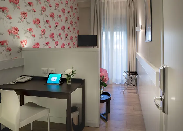 Rosa Riviera Hotel 4*