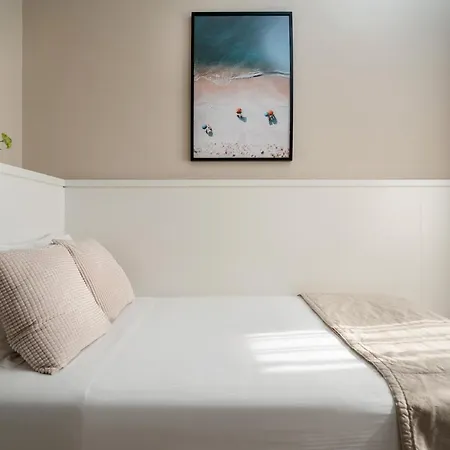 洛萨里维埃拉别墅酒店