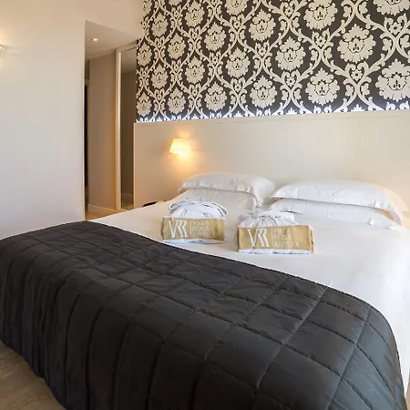 Rosa Riviera Hotel 4*