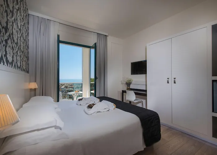 Rosa Riviera 4* Rímini